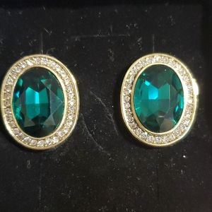 Heidi Daus Earing(pierced)